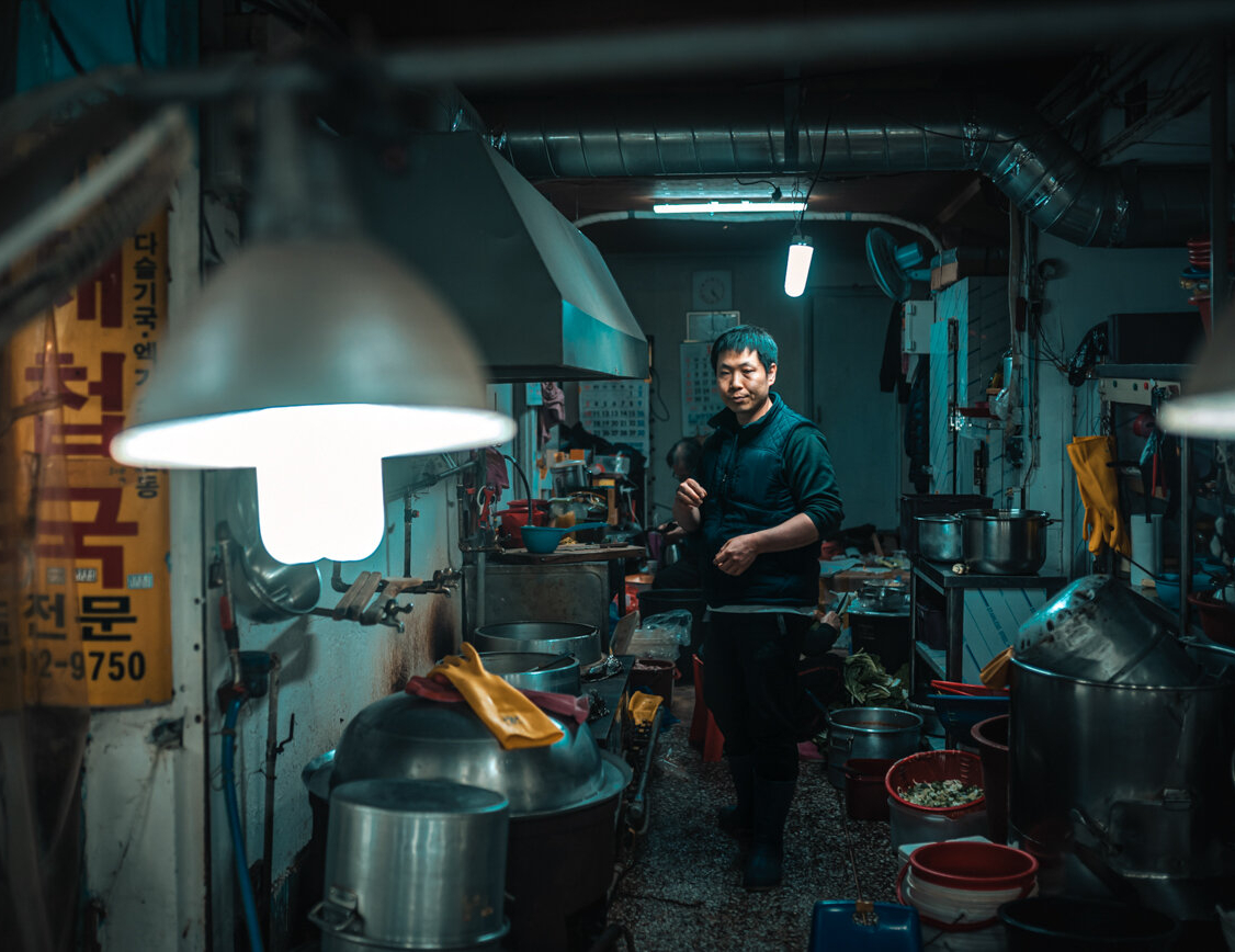 Vendeur d'un marché coréen Vendeur coréen de Séoul